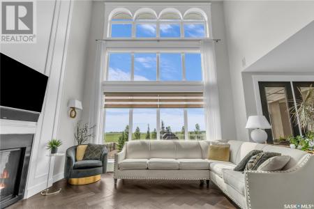 301 SPRUCE CREEK CRESCENT, Pilot Butte, Saskatchewan S4L 5B1, Canadá