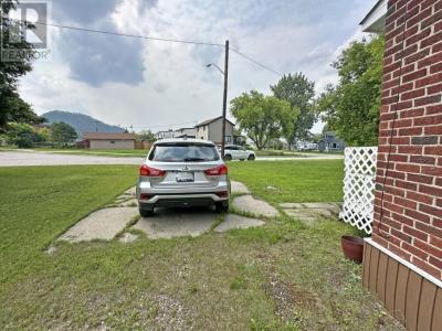 2 STEWART AVE, Red Rock, Ontario P0T 2J0, Canada