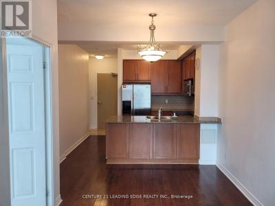 18 HOLMES AVENUE, Toronto (willowdale East), オンタリオ M2N 4L9, カナダ