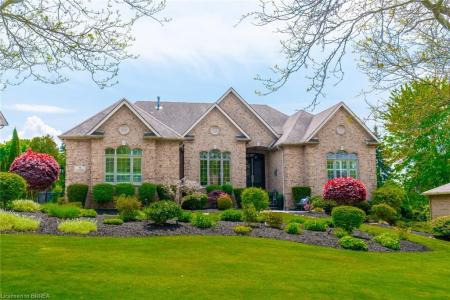 75 ST. ANDREWS DRIVE, Brantford, Ontario N3T 6H3, Canadá