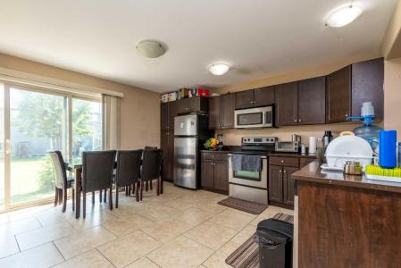 1809 47 AVENUE, Lloydminster, Saskatchewan S9V 1W3, Canada
