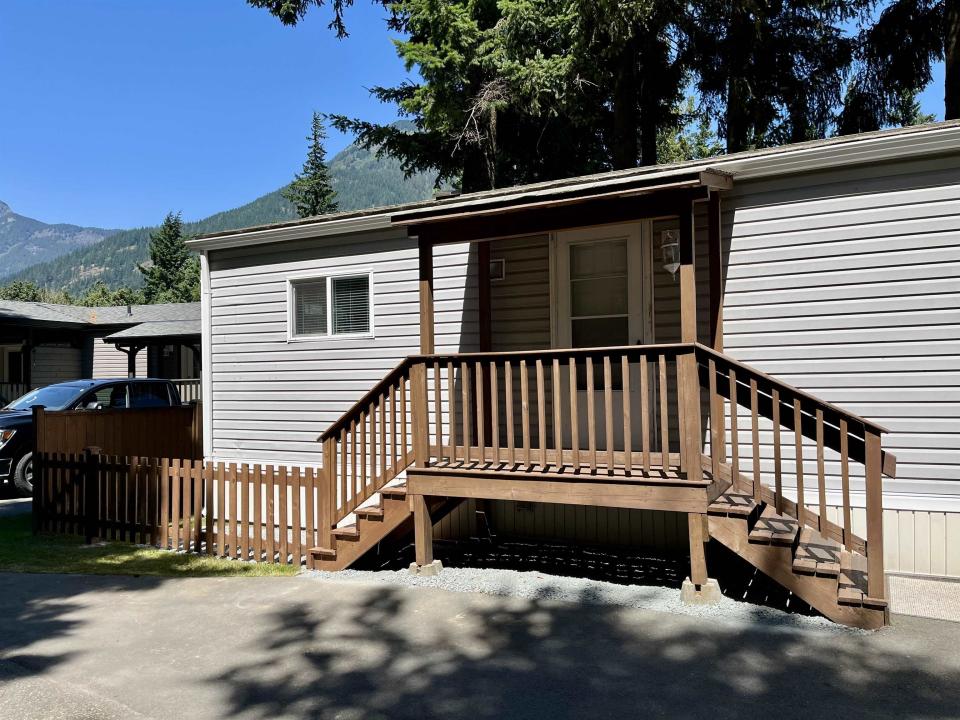 63071 FLOOD HOPE ROAD, Hope, British Columbia V0X 1L2, Canada