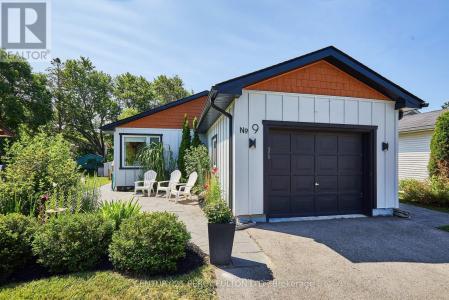9 MILL STREET, East Gwillimbury (mt Albert), Ontario L0G 1M0, Kanada