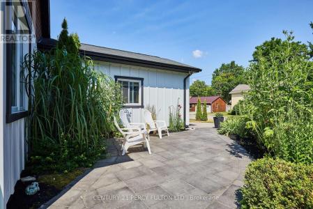 9 MILL STREET, East Gwillimbury (mt Albert), Ontario L0G 1M0, Kanada
