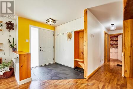 9 MILL STREET, East Gwillimbury (mt Albert), Ontario L0G 1M0, Kanada