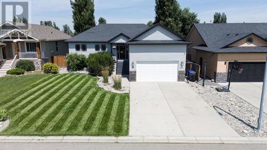 54 WESTLYNN STATION, Claresholm, Alberta T0L 0T0, Canadá