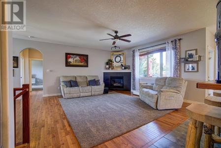 54 WESTLYNN STATION, Claresholm, Alberta T0L 0T0, Canadá