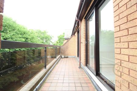 Coombe Lane West, Kingston Upon Thames, Reino Unido