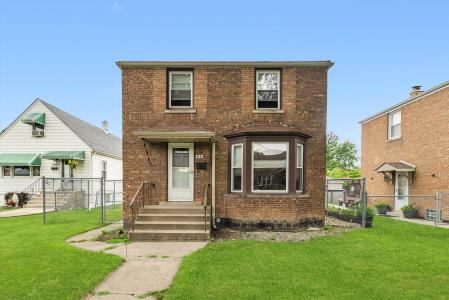 5220 S Natoma Avenue, Chicago, Illinois 60638, USA
