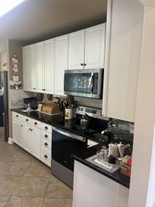 102 Mansker Park Dr, Hendersonville, Tennessee 37075
