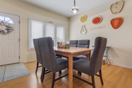 519 Sawgrass Ln, Hampshire, Illinois 60140, Estados Unidos