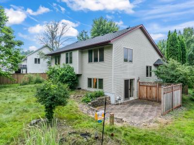 2315 Valley Drive, Northfield, Minnesota 55057, USA