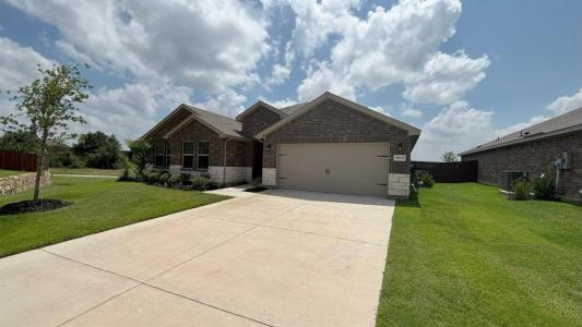 1913 HERITAGE CT, Cleburne, Teksas 76033, Amerika Birleşik Devletleri