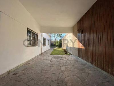 Antonio Beruti 1433, Lomas De Zamora, GBA Sur 1828, Argentina