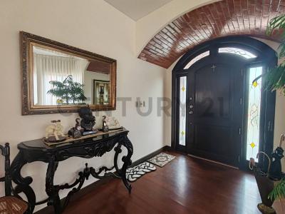 Calle Paseo Jardines y Av. Omar Torrijos 7, La Paz, La Paz 00001, בוליביה