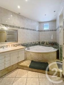 Laverune, Languedoc-Roussillon 34880, France