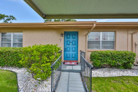 401 Feltham Trl # A, Sun City Center, Florida 33573, Stati Uniti