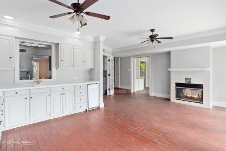 517 Ratcliff Street, Shreveport, Louisiana 71104, USA