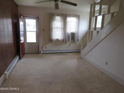 1606 Spring Garden Avenue, Berwick, Pennsylvania 18603, Estados Unidos