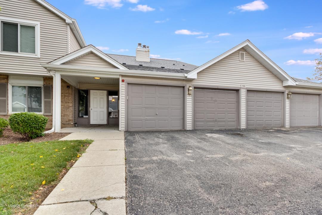 7010 Remington Court , 204, Woodridge, Illinois 60517