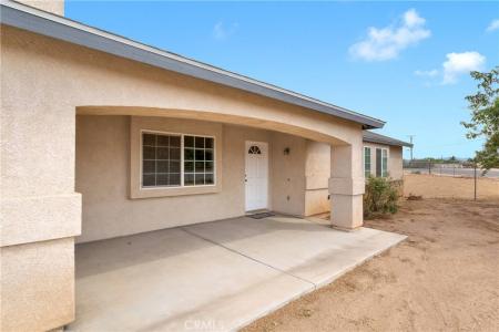11389 Jacaranda Avenue, Hesperia, Califórnia 92345, Estados Unidos