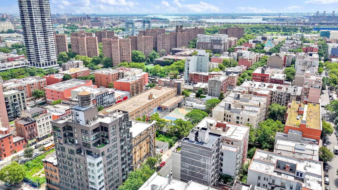 202-204 E. 119 Street, New York City, 뉴욕 10035, 미국