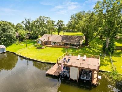 893 FISH HATCHERY Road, Natchitoches, לואיזיאנה 71457, ארצות הברית של אמריקה 