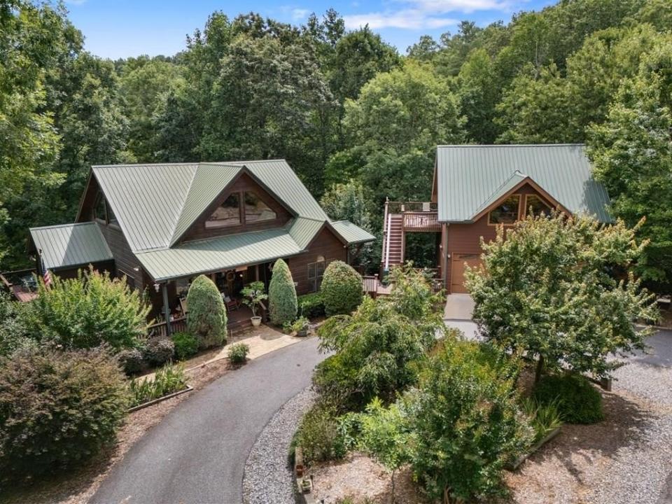 26 Forest Lane, Blairsville, Georgia 30512