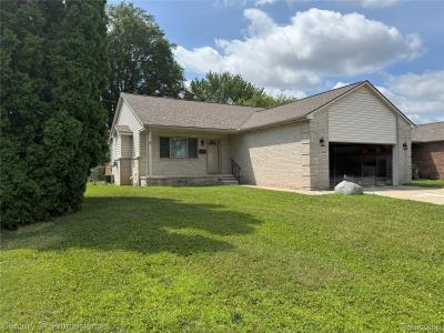 31487 Cambridge Street, GardenCity, Michigan 48135, USA