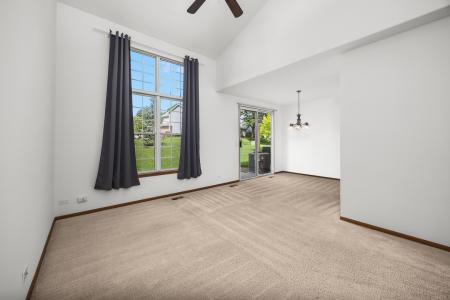 210 Grandview Court, Algonquin, Illinois 60102, USA