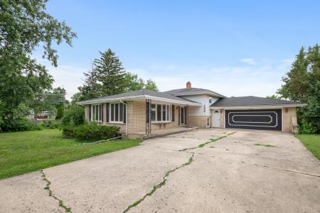 3928 N Cass Avenue, Westmont, Illinois 60559, Estados Unidos