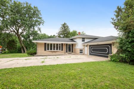 3928 N Cass Avenue, Westmont, Illinois 60559, Estados Unidos