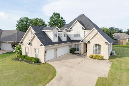 4312 Lochmoor Circle, Jonesboro, Arkansas 72405-8098