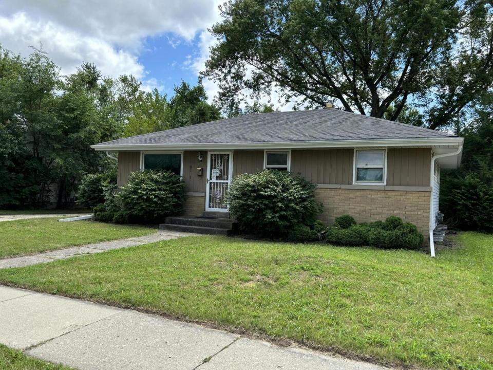 8021 W Mill Rd, Milwaukee, Wisconsin 53223, États-Unis
