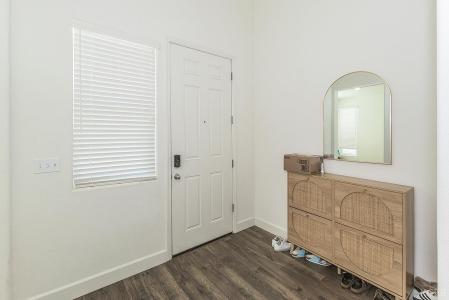 2242 S Manzanita Court, Visalia, קליפורניה 93292, ארצות הברית של אמריקה