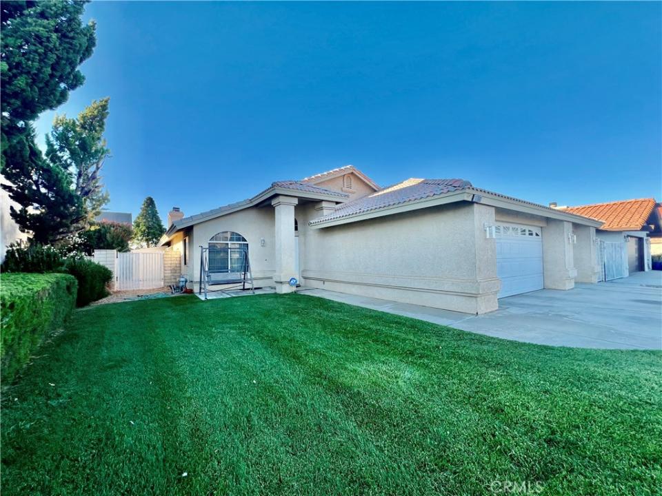17980 Lakeview Drive, Victorville, California 92395, Stati Uniti