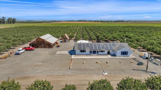 18356 Lansing Avenue, Lemoore, California 93245, USA