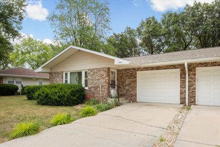 1009/1011 Dupont Avenue, Morris, Illinois 60450, États-Unis