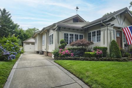 19 Superior Road, Bellerose Village, New York 11001, États-Unis