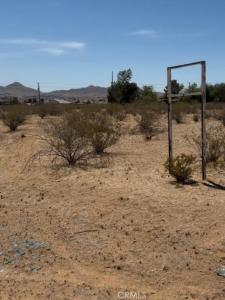 0 Ocotilla, Apple Valley, Kalifornia 92307, USA