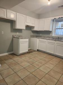744 S 12Th St, G G, Newark City, New Jersey 07103-4364, États-Unis