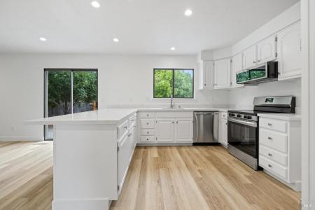8 Margory Ct, Novato, 캘리포니아 94947, 미국