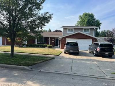 19381 Shadowoods, Roseville, 密歇根州 48066, 美国