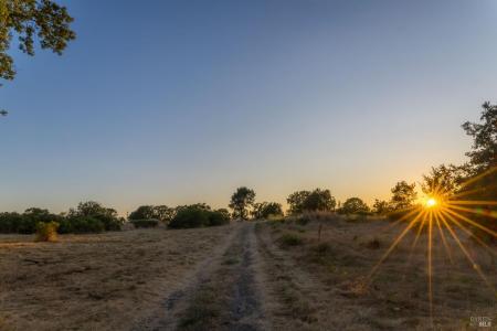 2220 Oakwild Ln, Santa Rosa, California 95401, USA