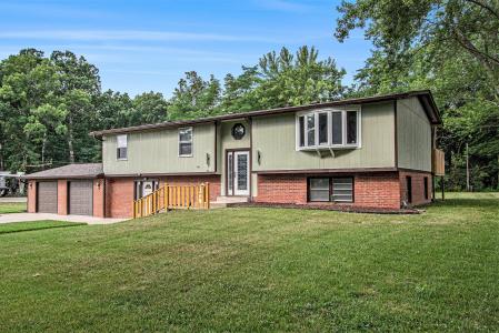 5445 N Pawnee Trail, La Porte, Indiana 46350