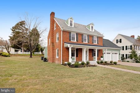 913 Sylvania Avenue, Fredericksburg, バージニア 22401, アメリカ合衆国