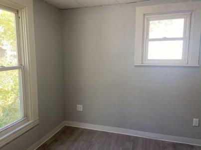 320 Columbia Street, Waterloo, Iowa 50703, USA