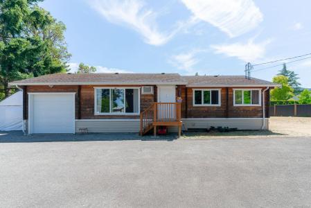 7425 LANTZVILLE RD, Lantzville, Colúmbia Britânica V0R 2H0, CANADÁ