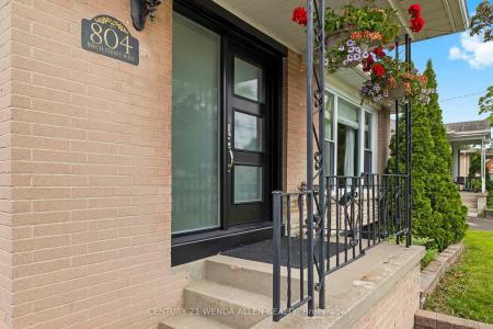 804 BEECH STREET W, Whitby, أونتاريو L1N 3B7, كندا