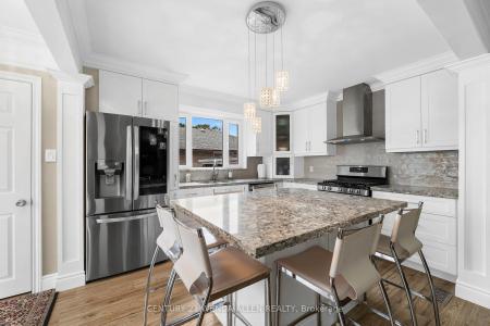 804 BEECH STREET W, Whitby, أونتاريو L1N 3B7, كندا